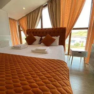 Maison d'hôtes Ami Bucharest Airport&therme&parking, Otopeni
